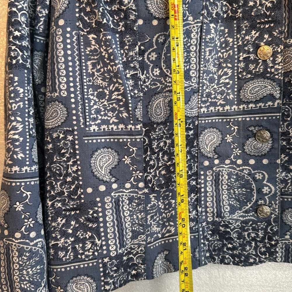 Charter Club Light Weight Button Down Jacket - Picture 7 of 8